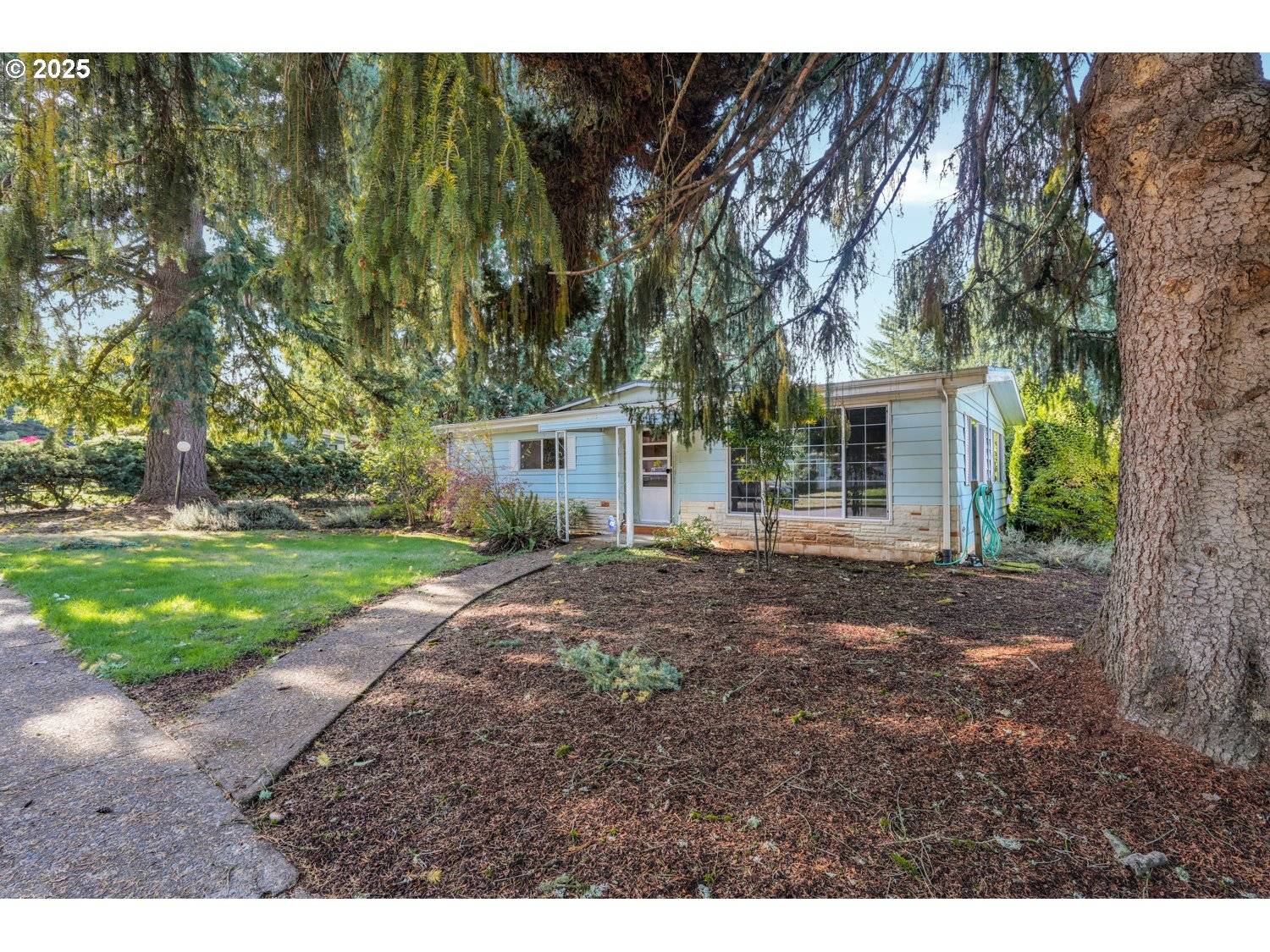 Salem, OR 97306,6855 20TH AVE