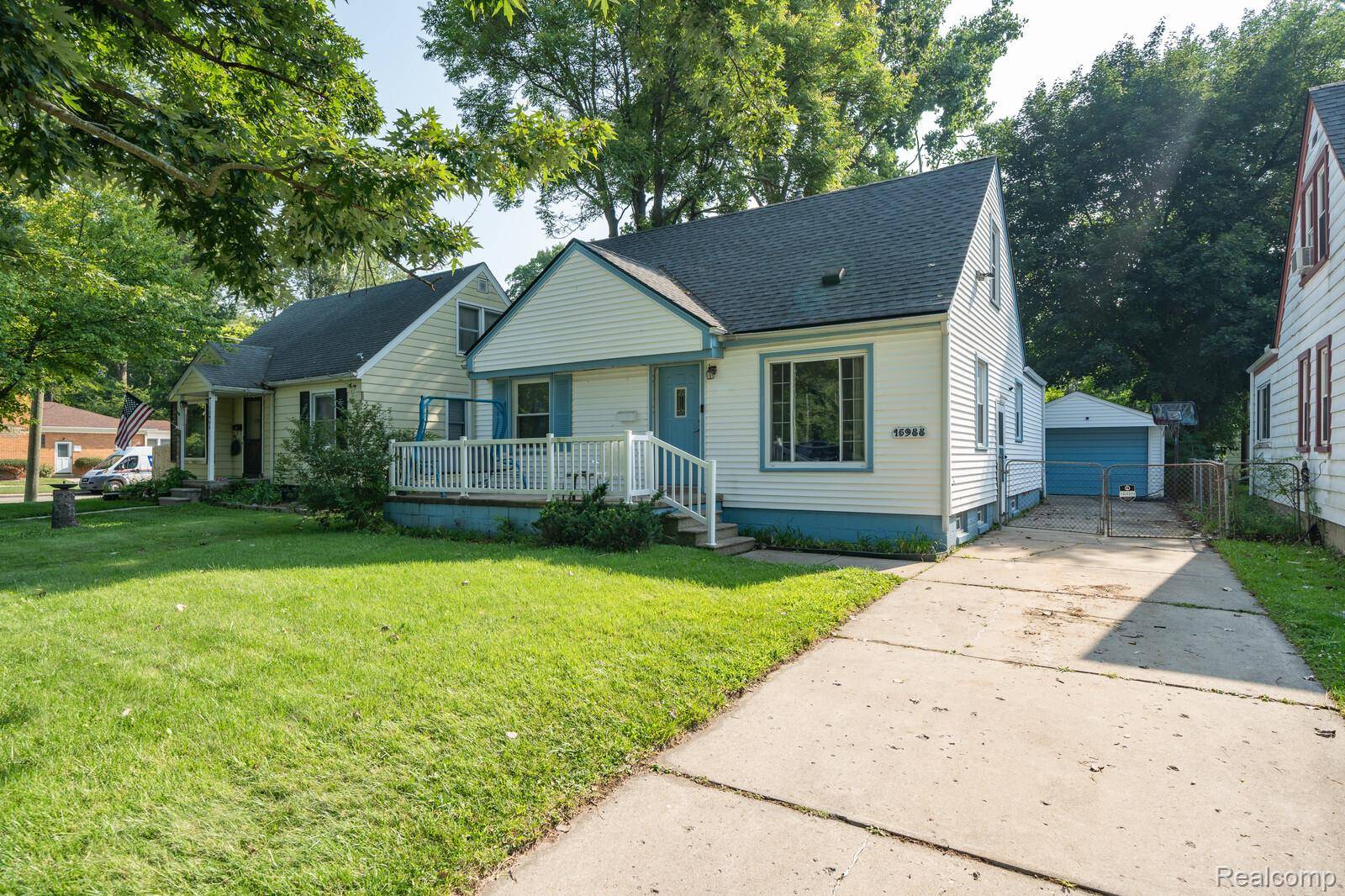 Redford, MI 48239,15988 Delaware AVE