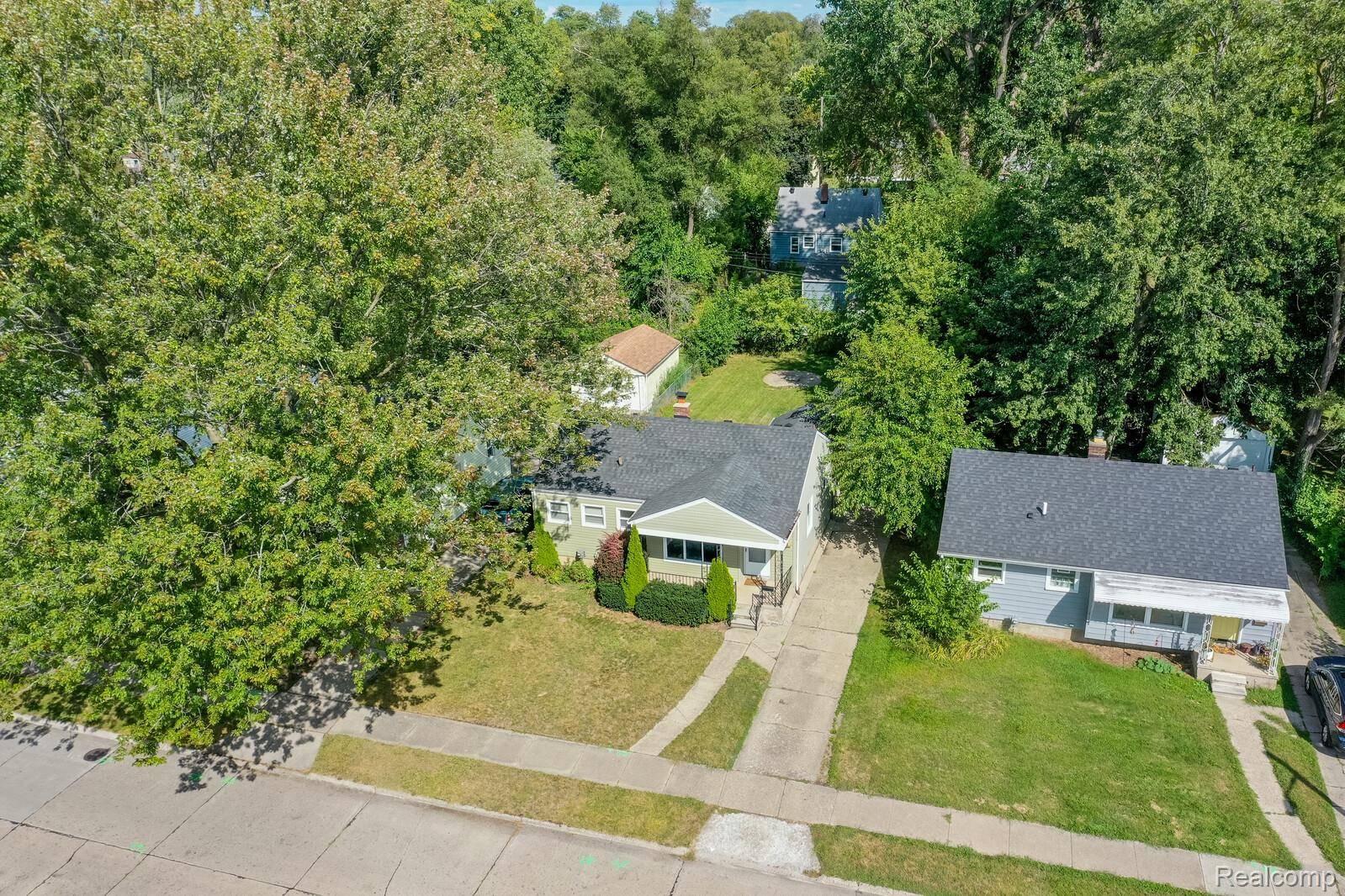 Oak Park, MI 48237,23210 Ithaca ST