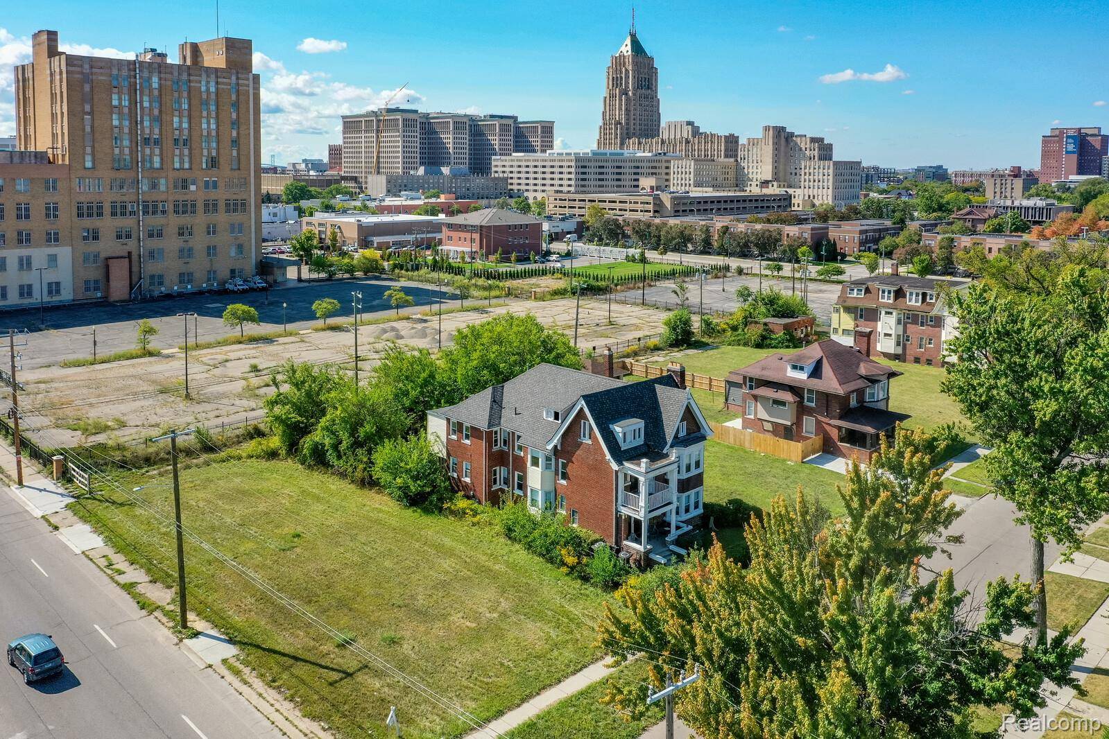 Detroit, MI 48202,100 Chandler ST