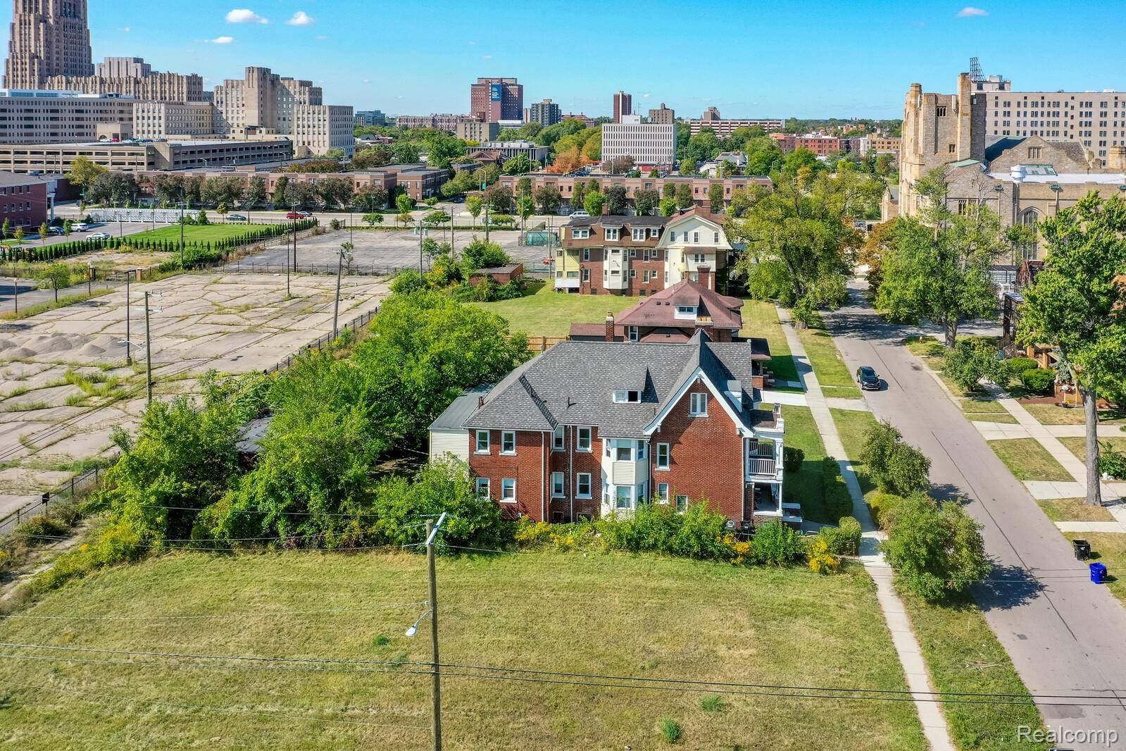 Detroit, MI 48202,100 Chandler ST