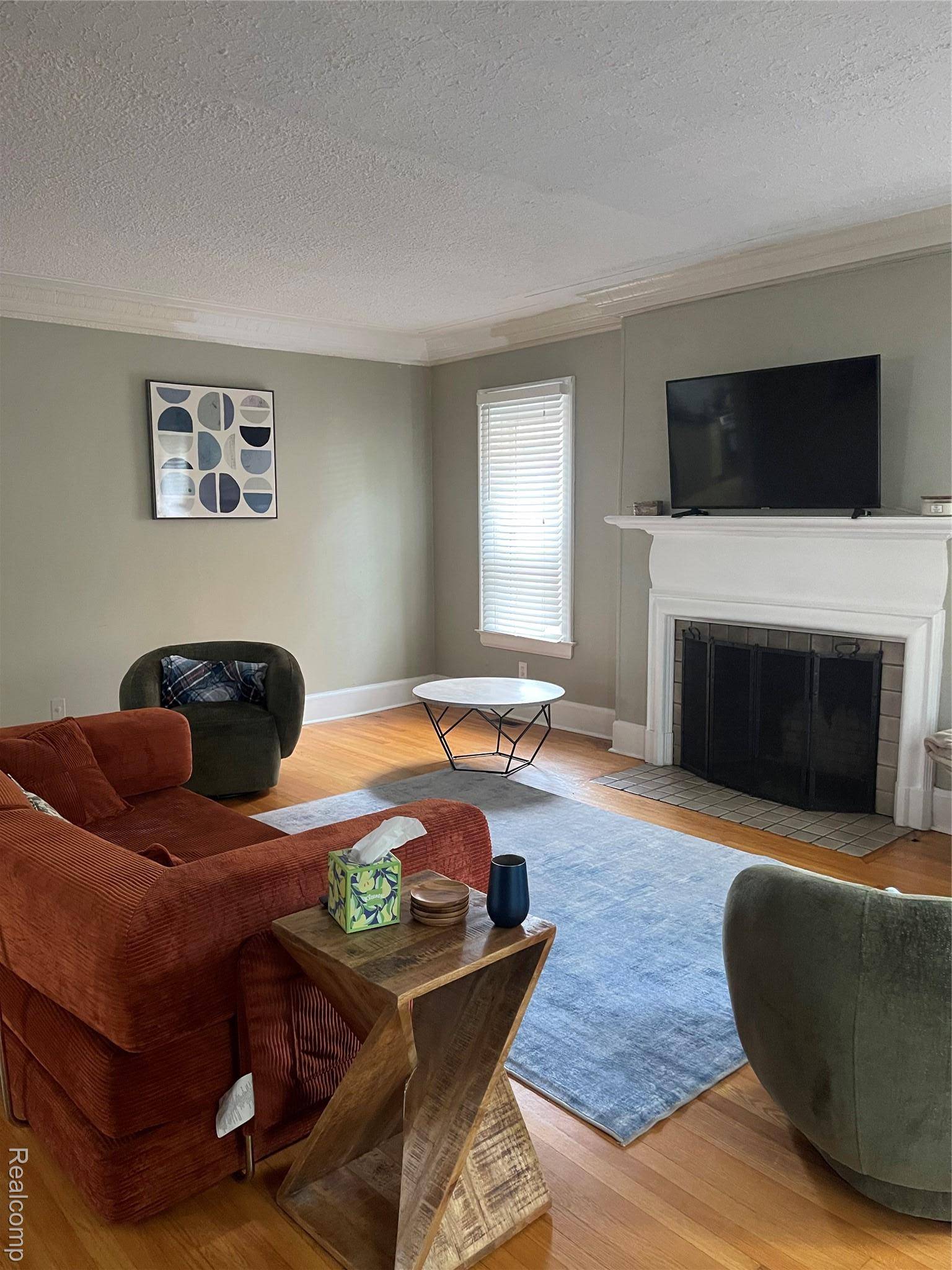 Grosse Pointe, MI 48230,371 Neff RD