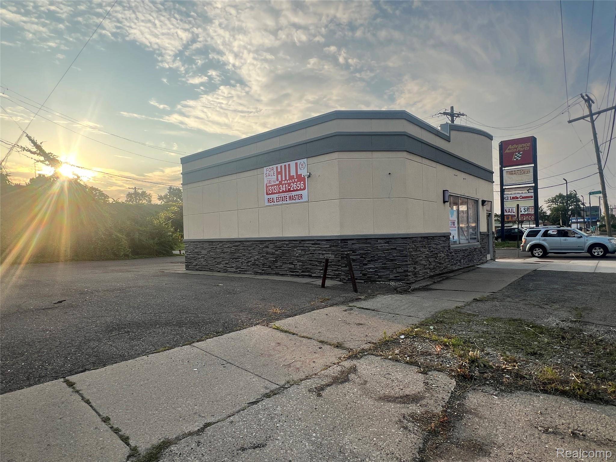 Detroit, MI 48227,14253 Greenfield RD