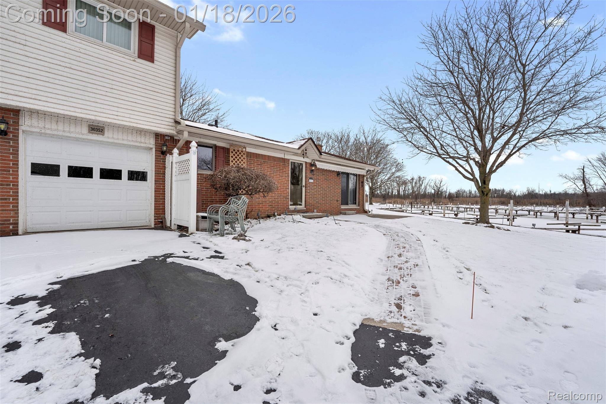 Rockwood, MI 48173,30352 Windsor #21