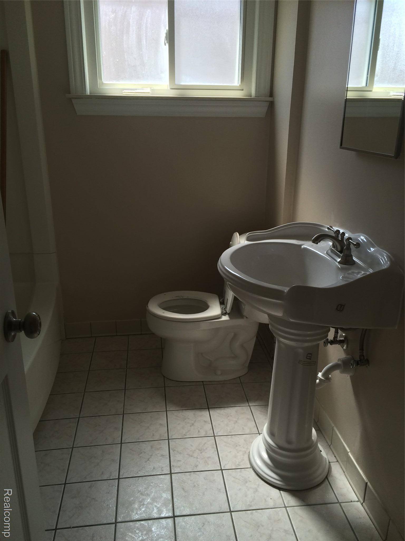 Inkster, MI 48141,30057 Spring Arbor DR