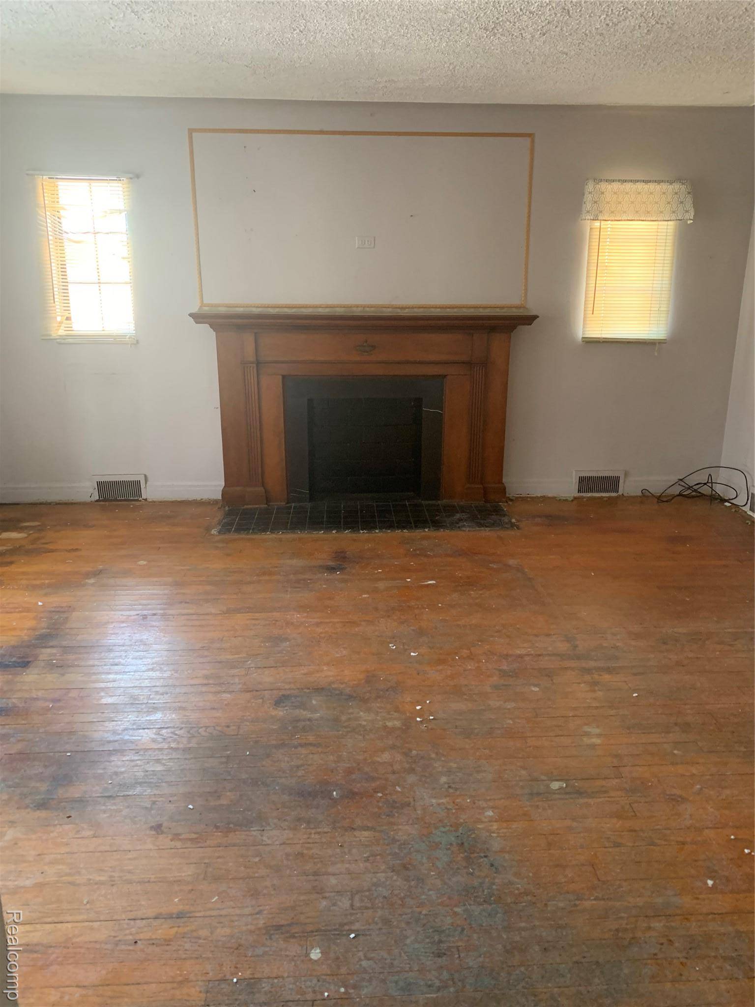 Detroit, MI 48238,3027 Waverly ST