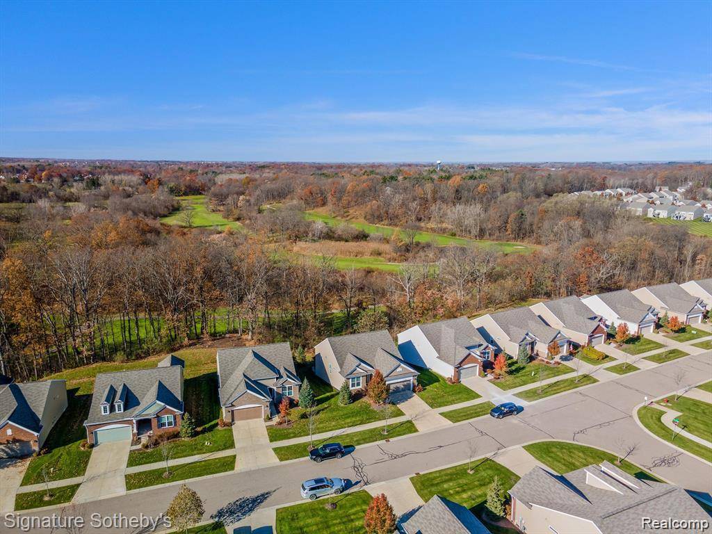 Howell, MI 48843,327 Bozeman CT