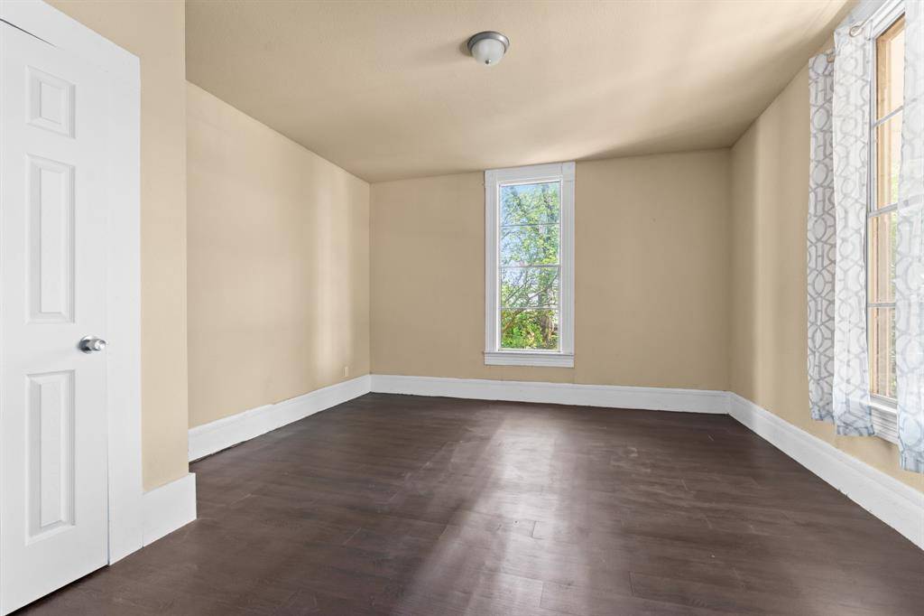 Hillsboro, TX 76645,102 Chestnut Street