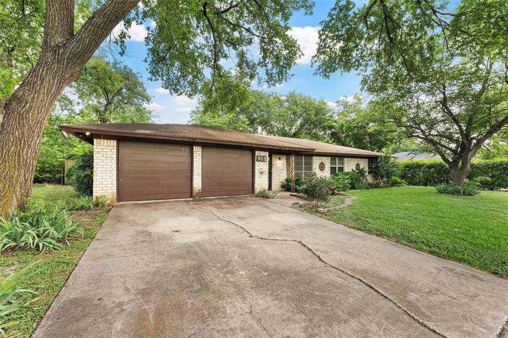 Robinson, TX 76706,913 Elizabeth