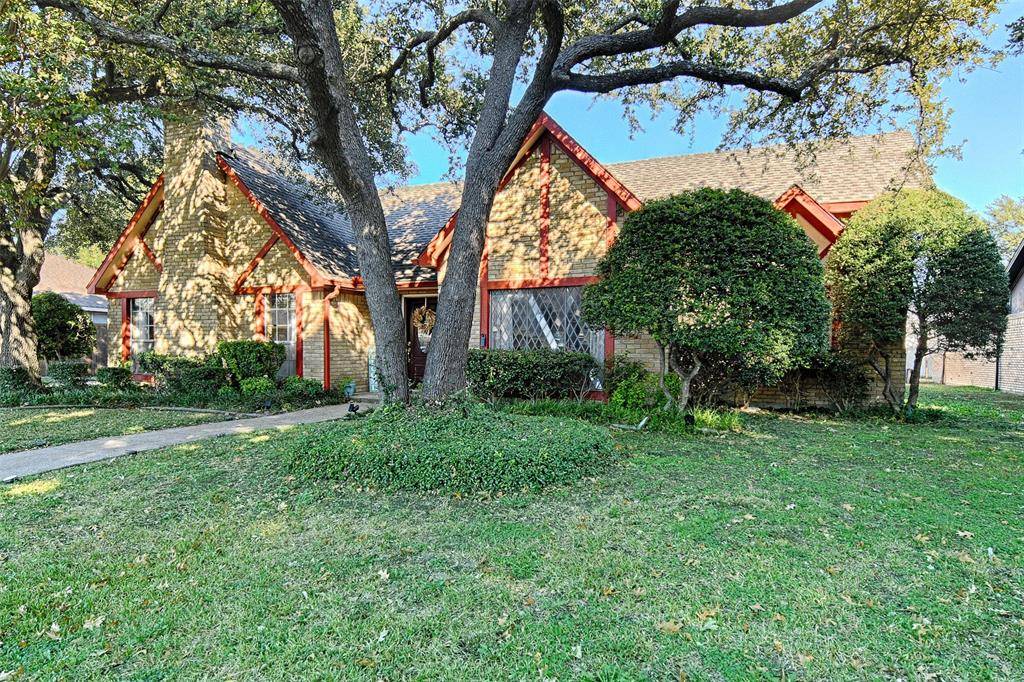 Dallas, TX 75243,9737 Burney Drive