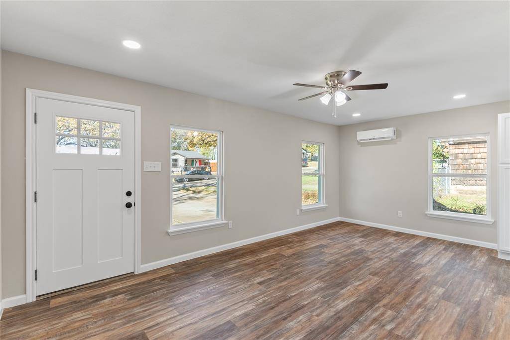 Fort Worth, TX 76119,4713 Nolan Street