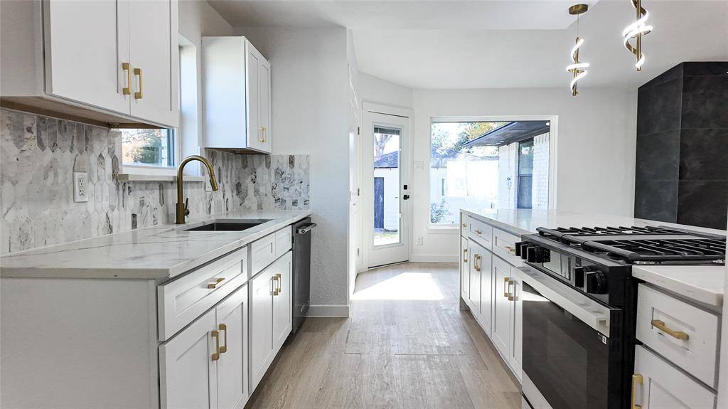 Dallas, TX 75231,6858 Freemont Street