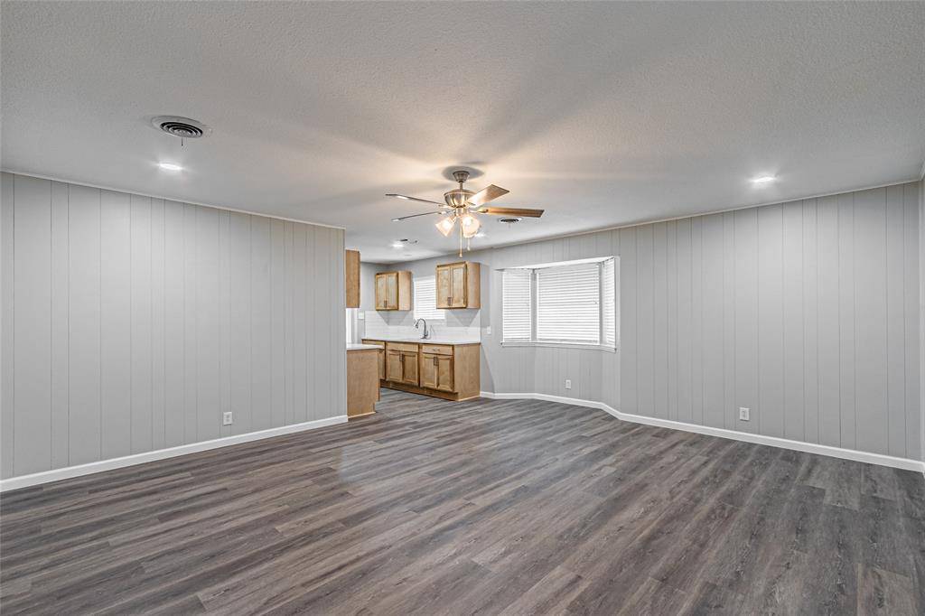 Arlington, TX 76012,1205 Navaho Street