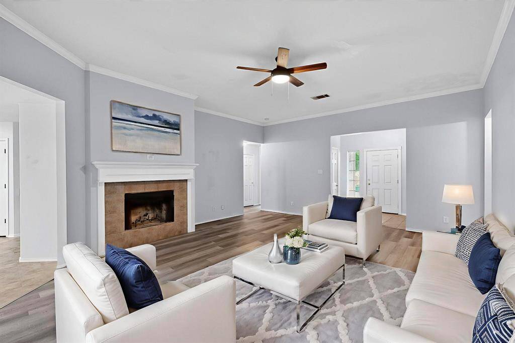 Burleson, TX 76028,729 Ridgehill Drive