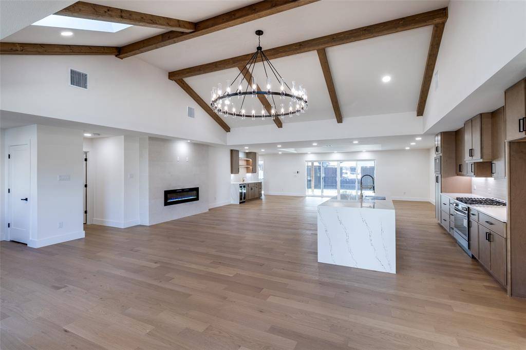 Dallas, TX 75244,4004 Cedar Bayou Drive