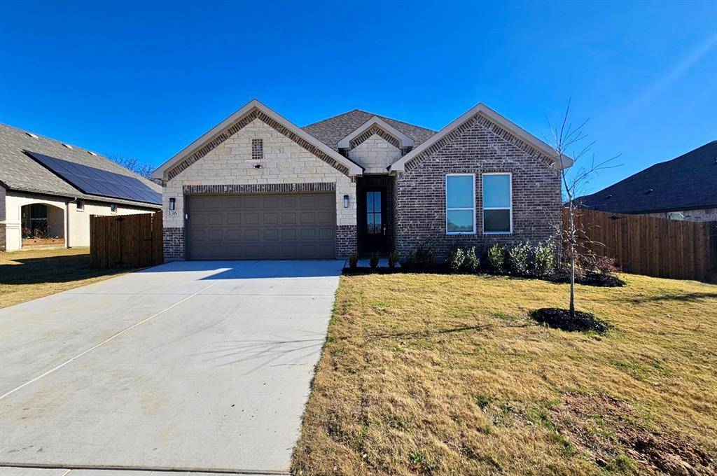 Azle, TX 76020,136 Rosemary