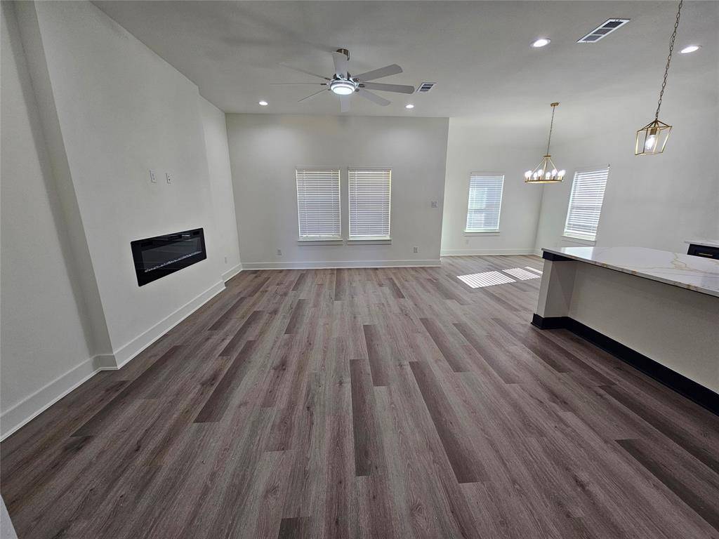 Azle, TX 76020,136 Rosemary