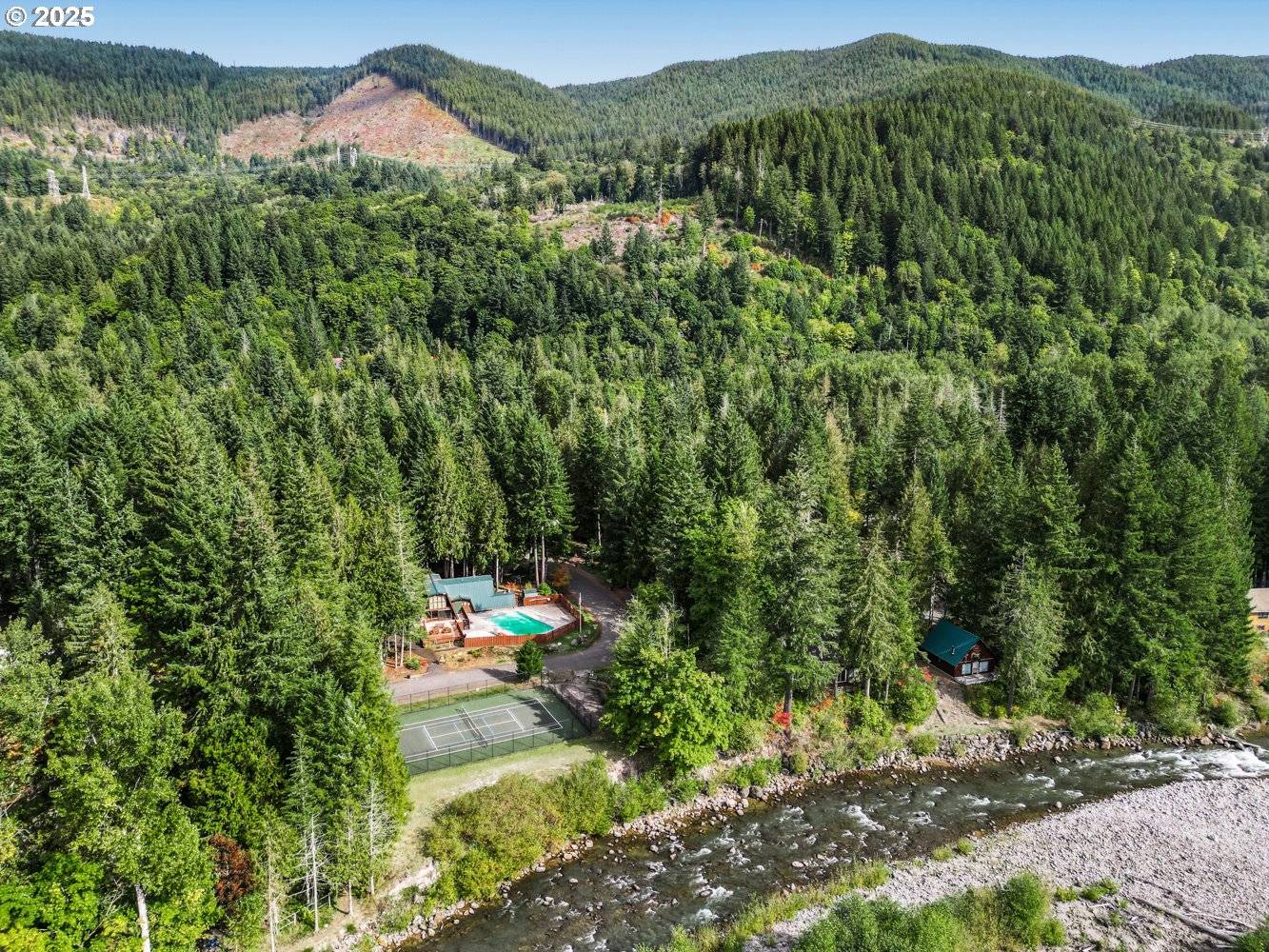 Rhododendron, OR 97049,21760 E TREE SWALLOW LN