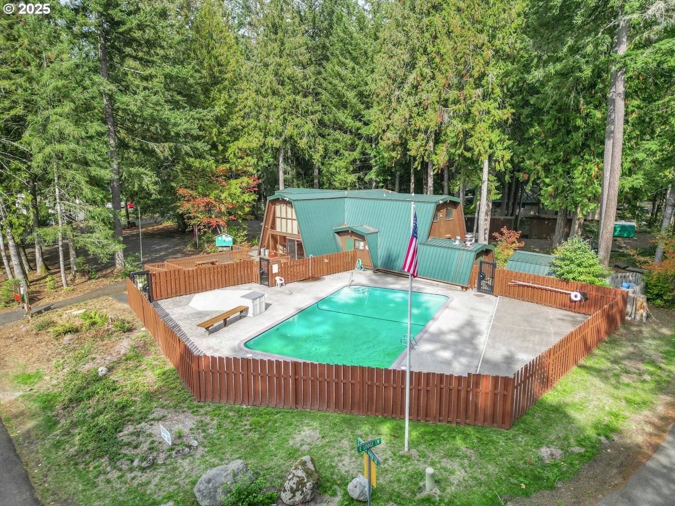 Rhododendron, OR 97049,21760 E TREE SWALLOW LN