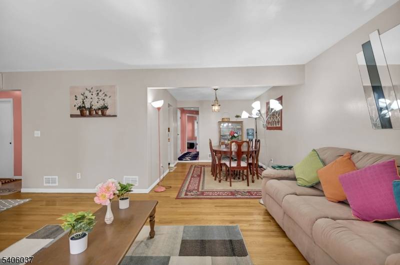 Scotch Plains Twp., NJ 07076,213 Myrtle Ave