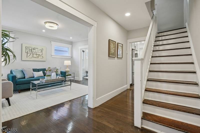 Glen Ridge Boro Twp., NJ 07028,32 Edgewood Rd