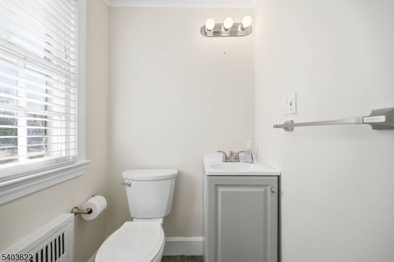 Livingston Twp., NJ 07039,34 W Lawn Rd