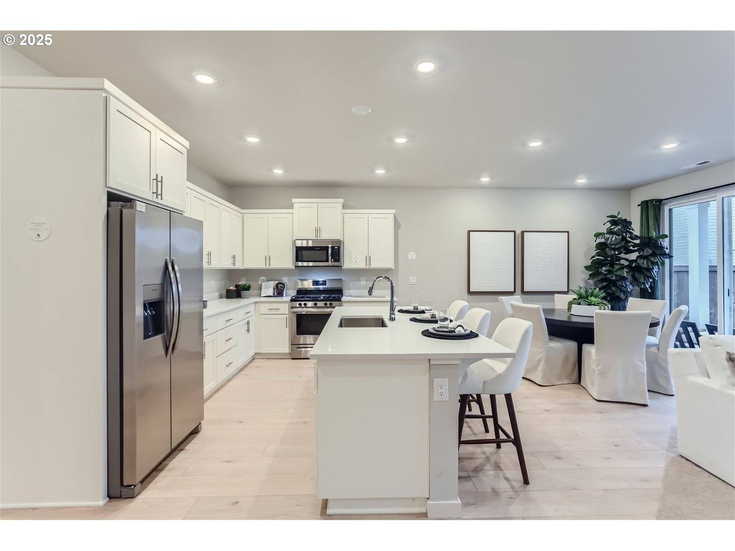 Albany, OR 97322,5693 SE Edward CT SE