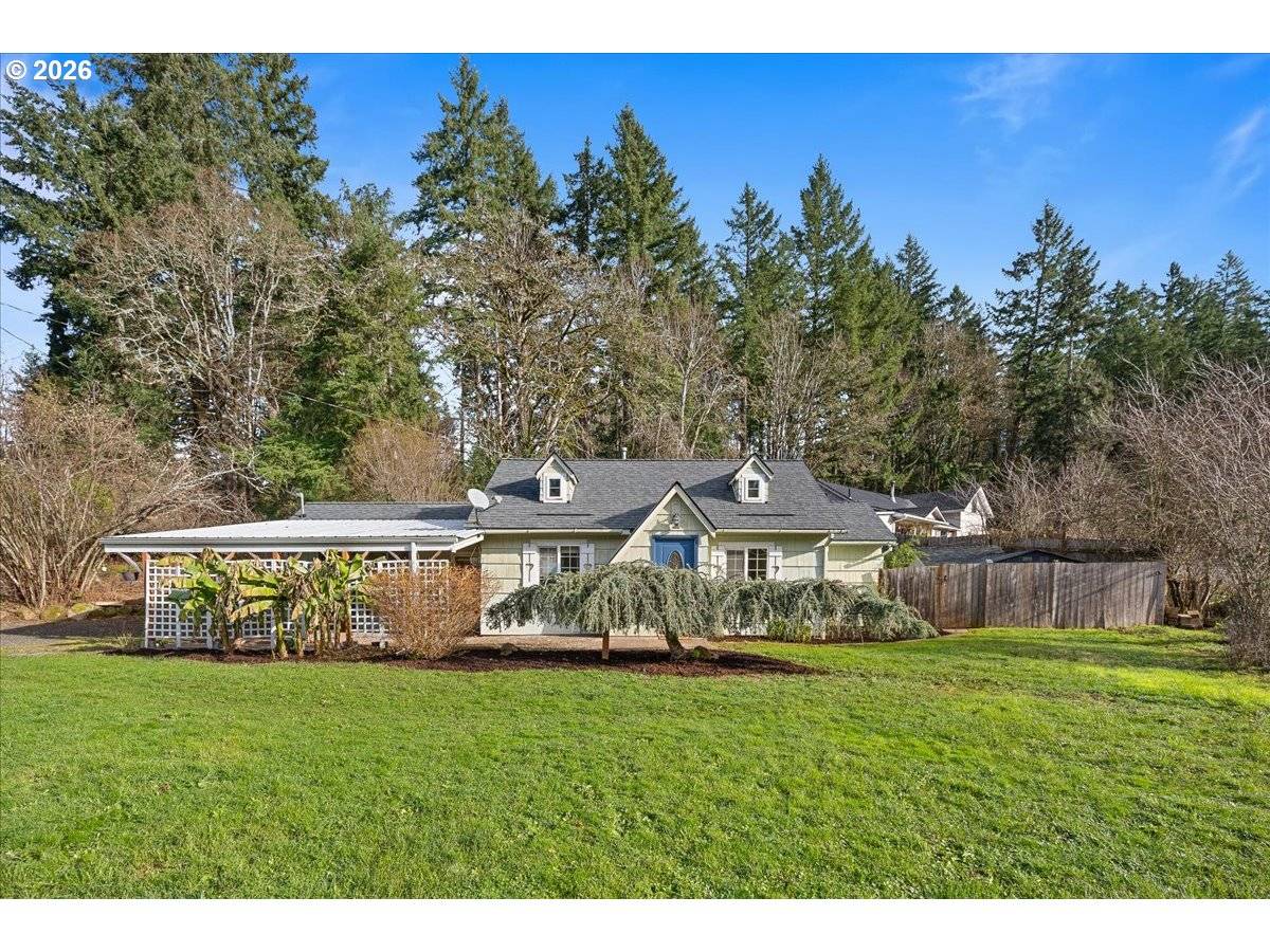 Silverton, OR 97381,1401 S WATER ST