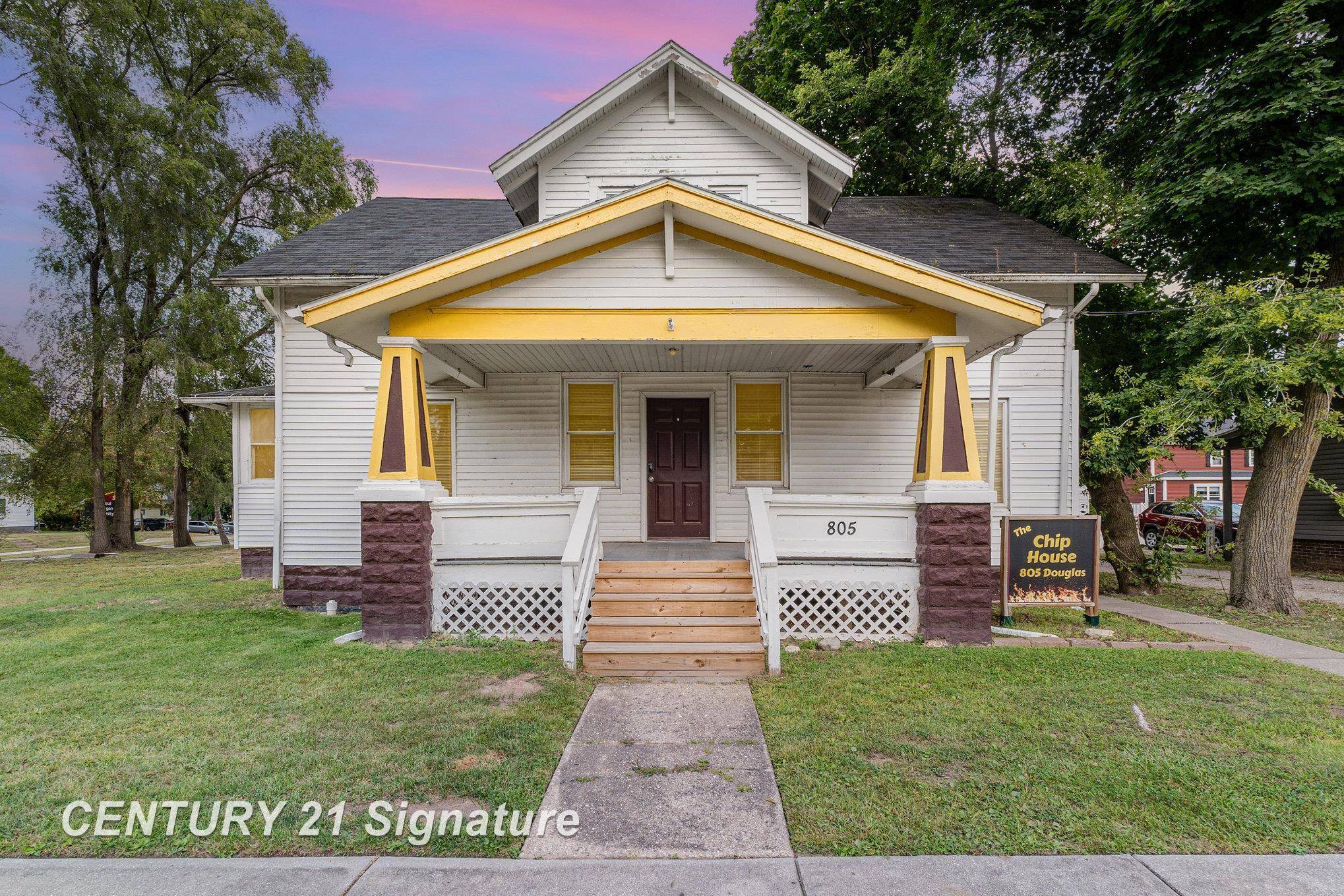 Mount Pleasant, MI 48858,805 S Douglas ST