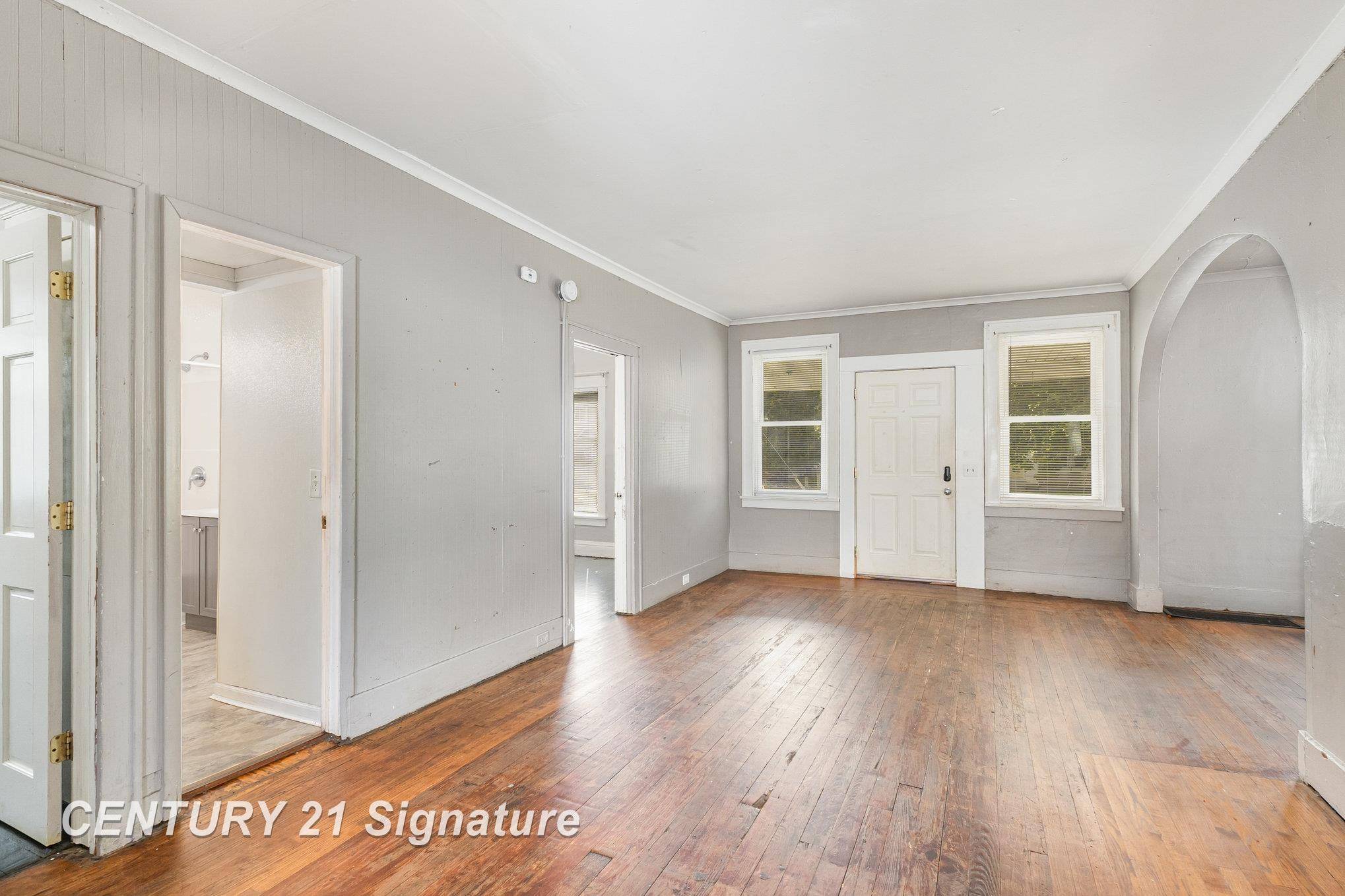 Mount Pleasant, MI 48858,805 S Douglas ST