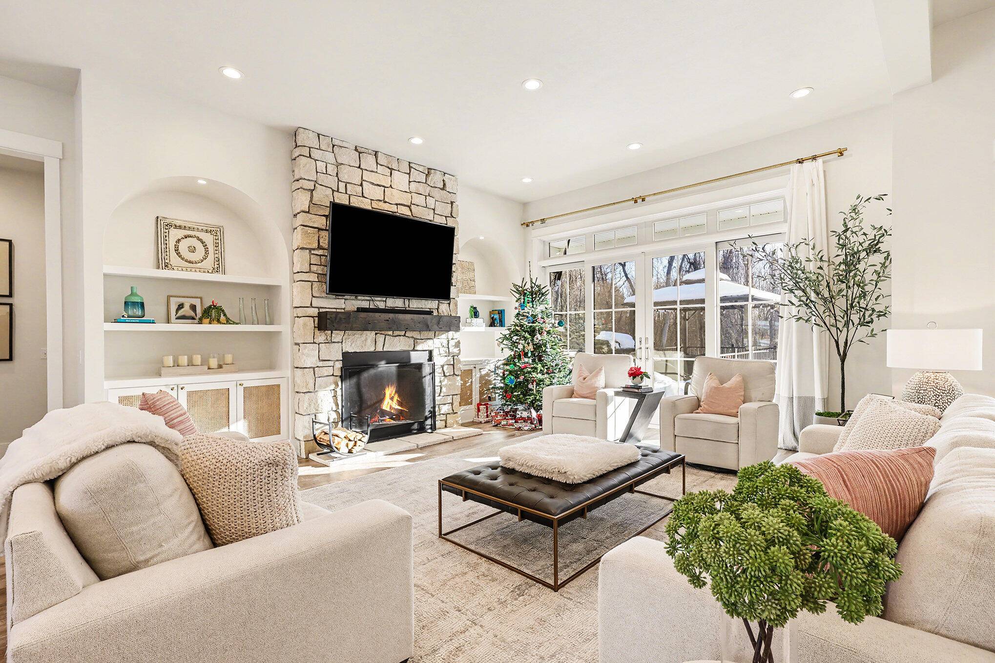 Grand Haven, MI 49417,15102 Steve's DR