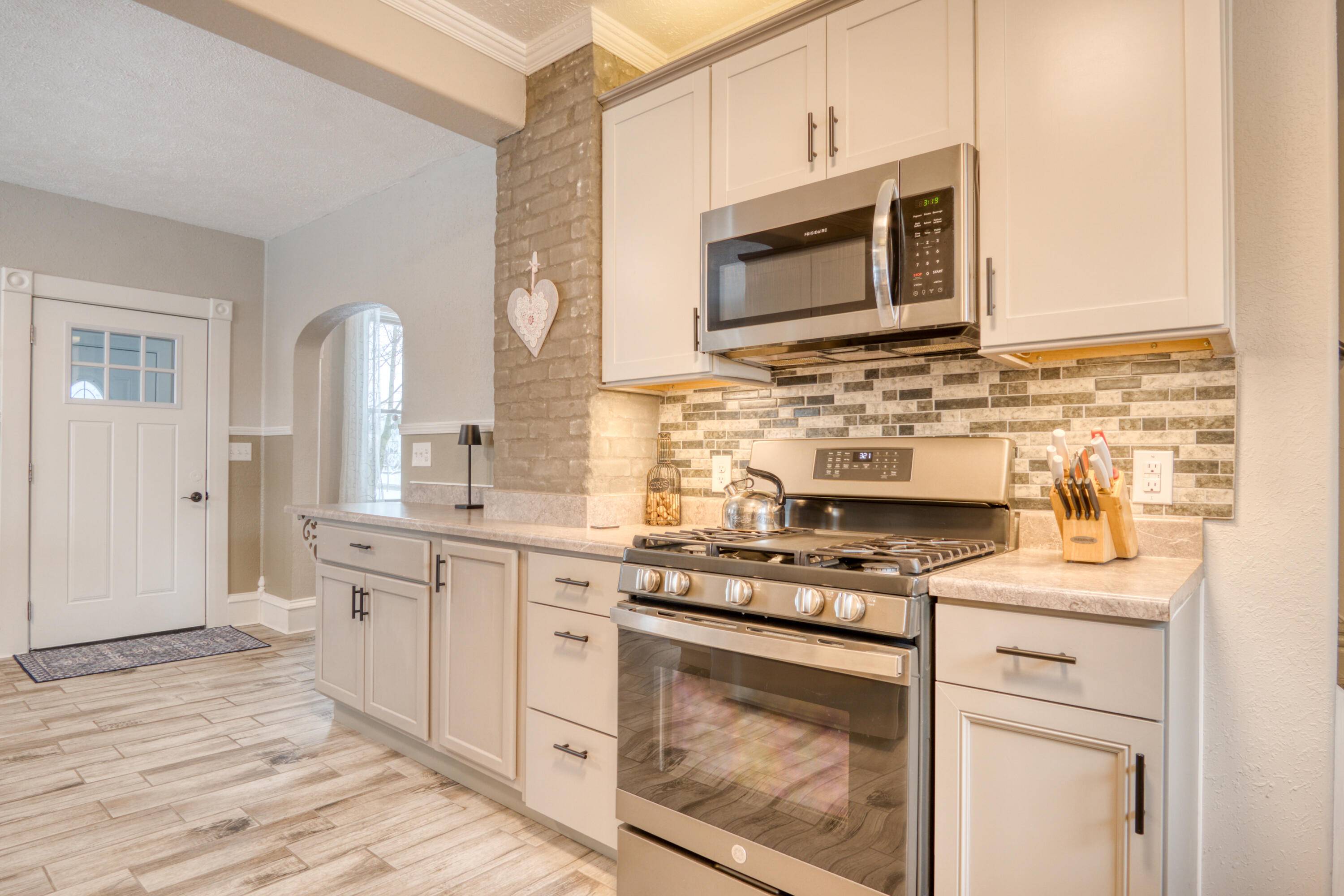 Ludington, MI 49431,509 E Filer ST