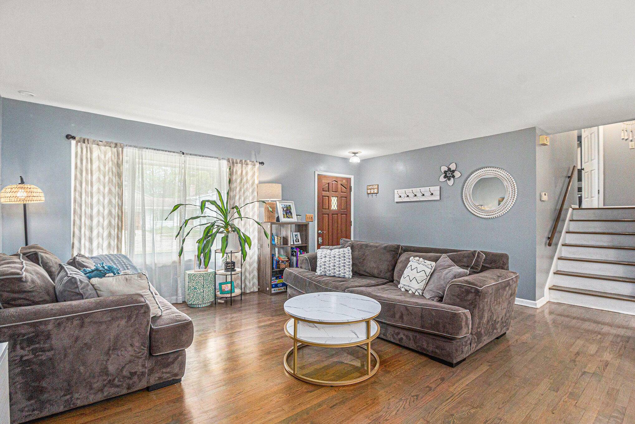 Ann Arbor, MI 48103,916 Patricia AVE