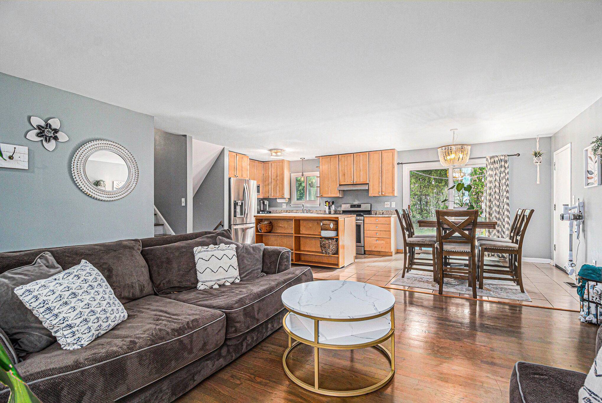 Ann Arbor, MI 48103,916 Patricia AVE