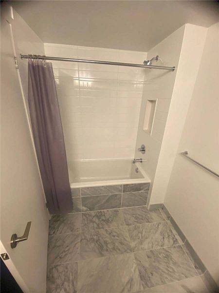 Toronto C01, ON M5V 0S2,38 Lannuzzi ST #2013