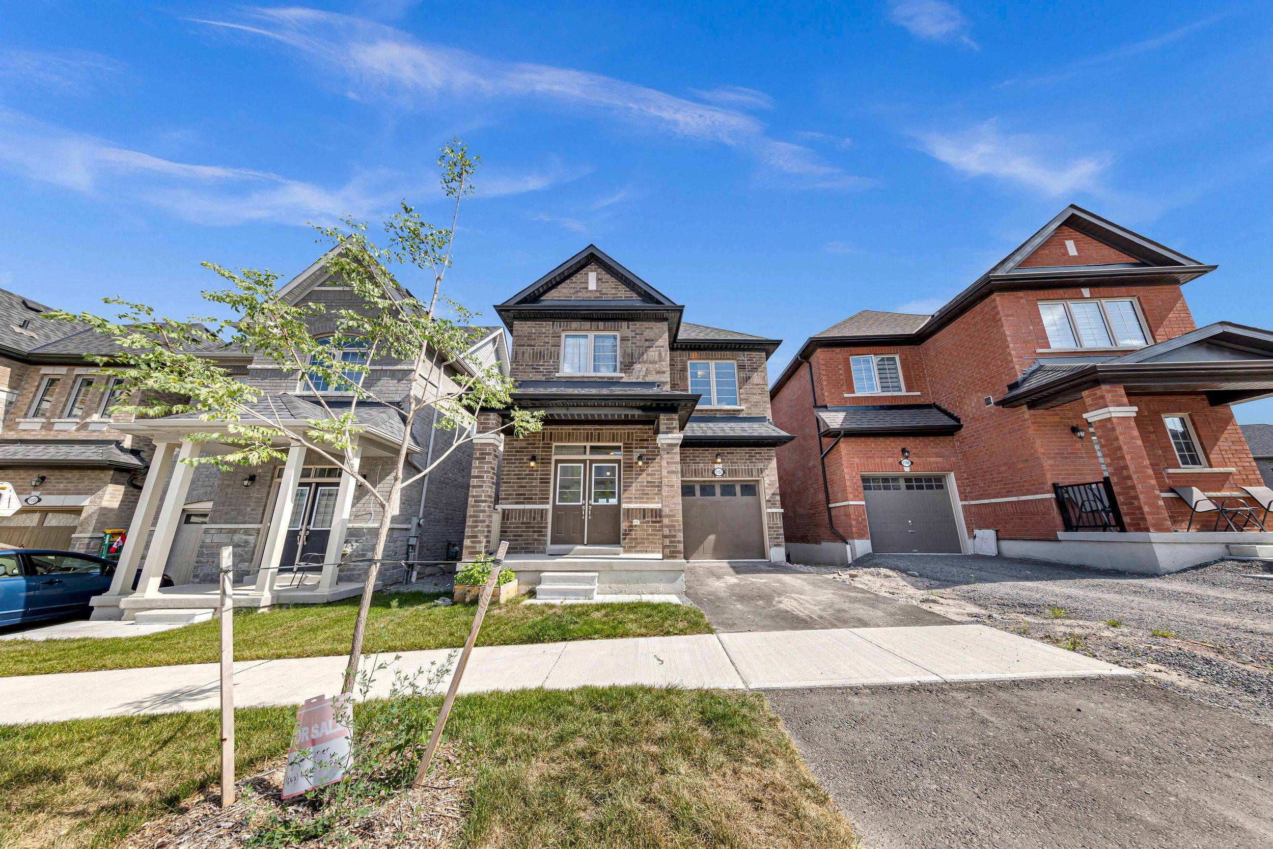 Pickering, ON L1X 0M4,1151 Skyridge BLVD