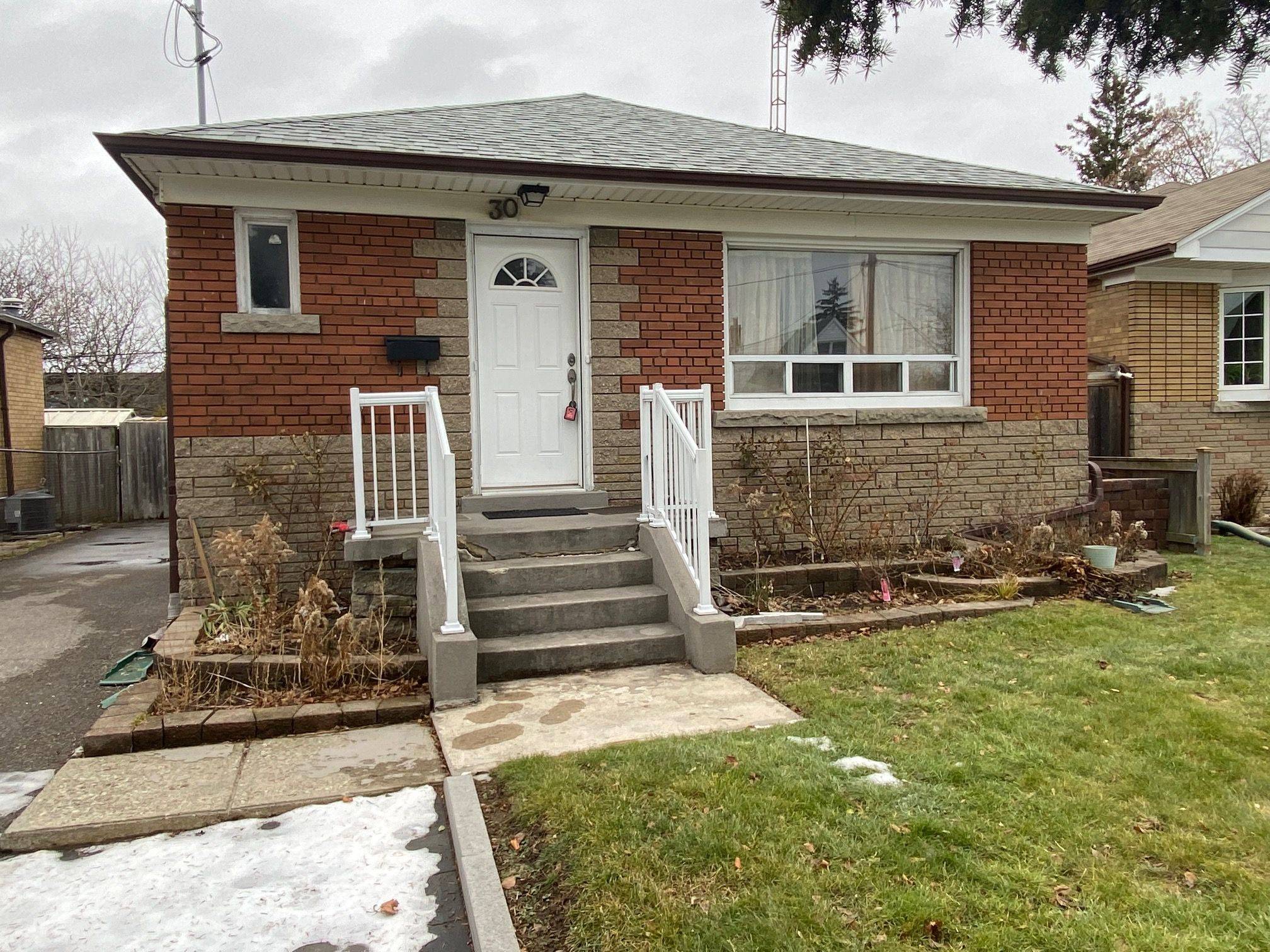 Toronto E04, ON M1K 4J4,30 Ordway N/A #Upper