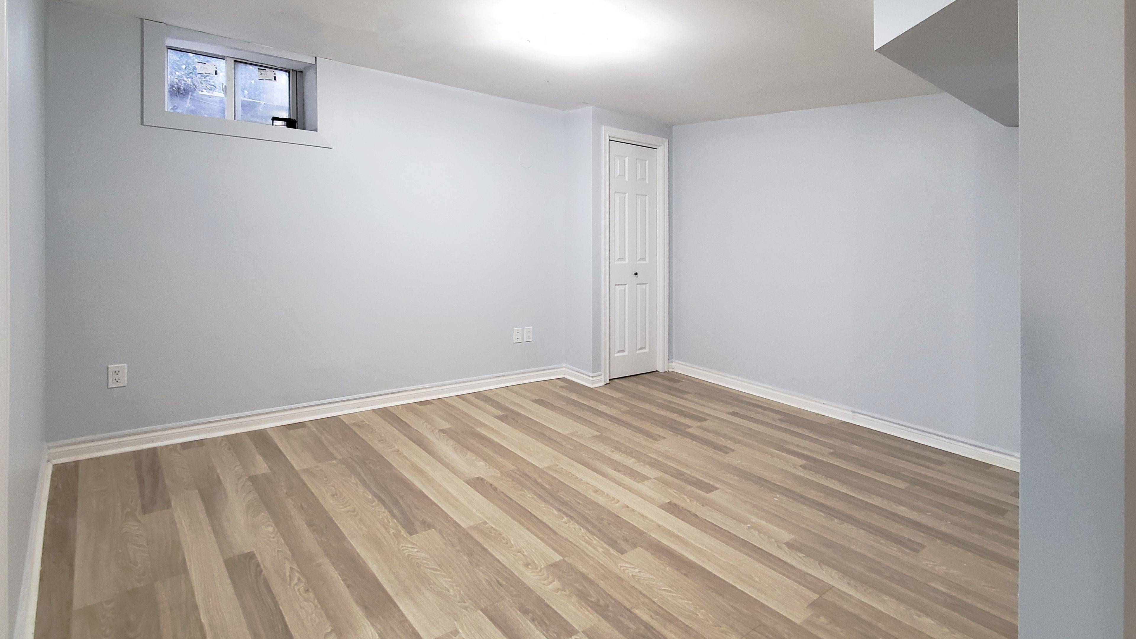 Oshawa, ON L1K 2R9,640 Ormond DR #BSMT