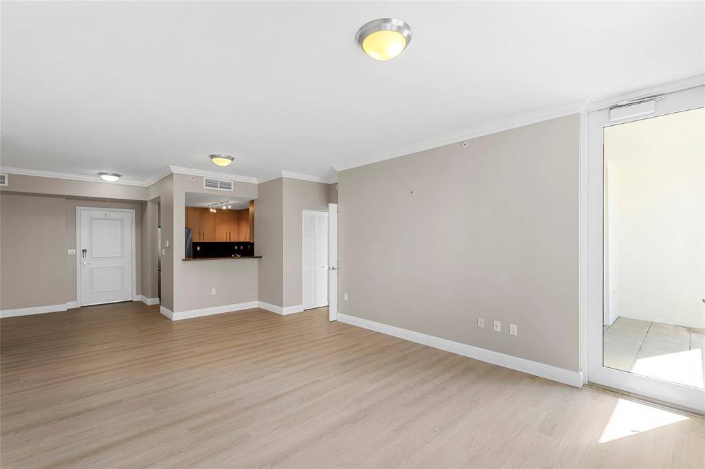 Fort Lauderdale, FL 33301,511 SE 5th Ave #910