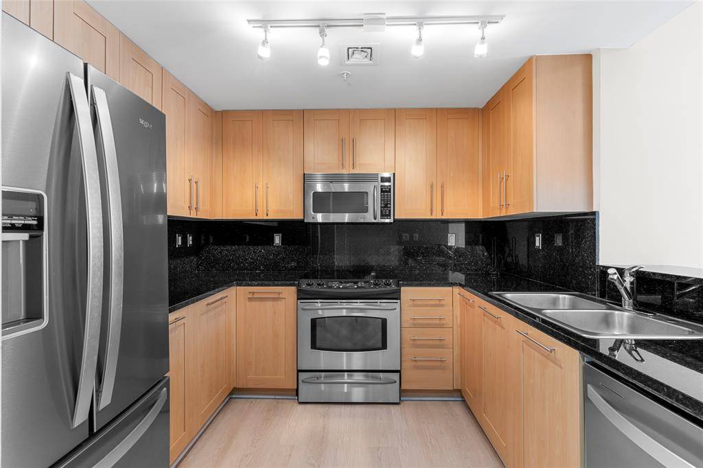 Fort Lauderdale, FL 33301,511 SE 5th Ave #910