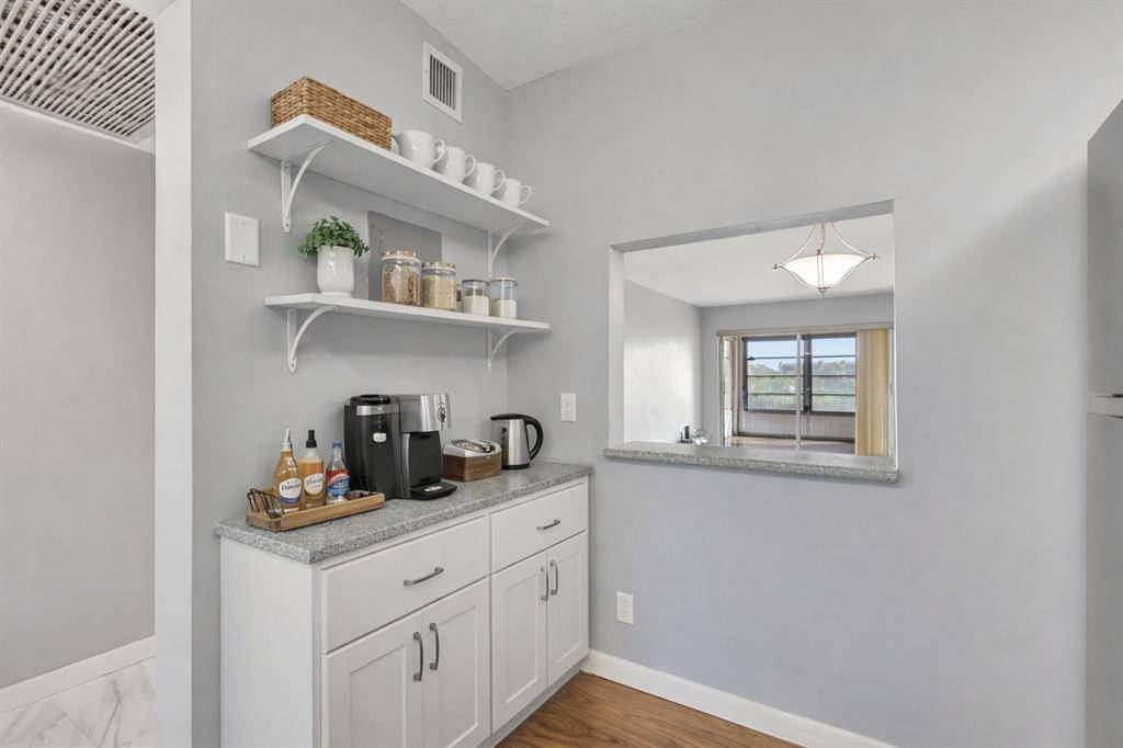 Boca Raton, FL 33428,9300 SW 8th Street #303