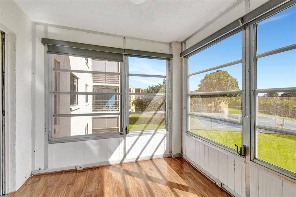 Boca Raton, FL 33428,9300 SW 8th Street #303