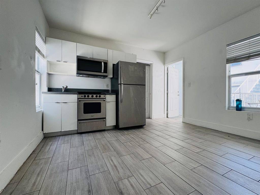 Miami Beach, FL 33141,7910 Abbott Ave