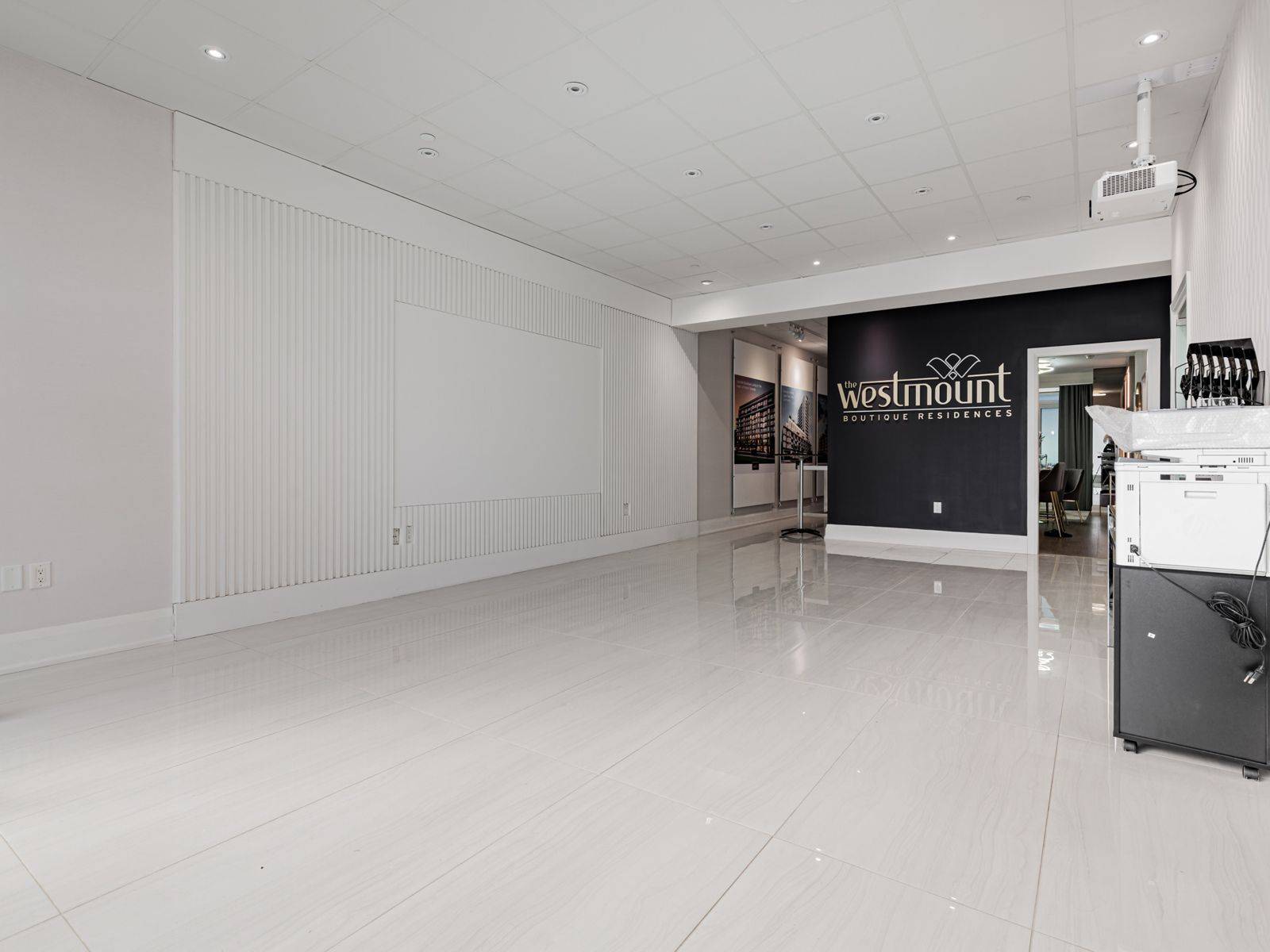 Vaughan, ON L4L 7Y8,53 Woodstream BLVD #5