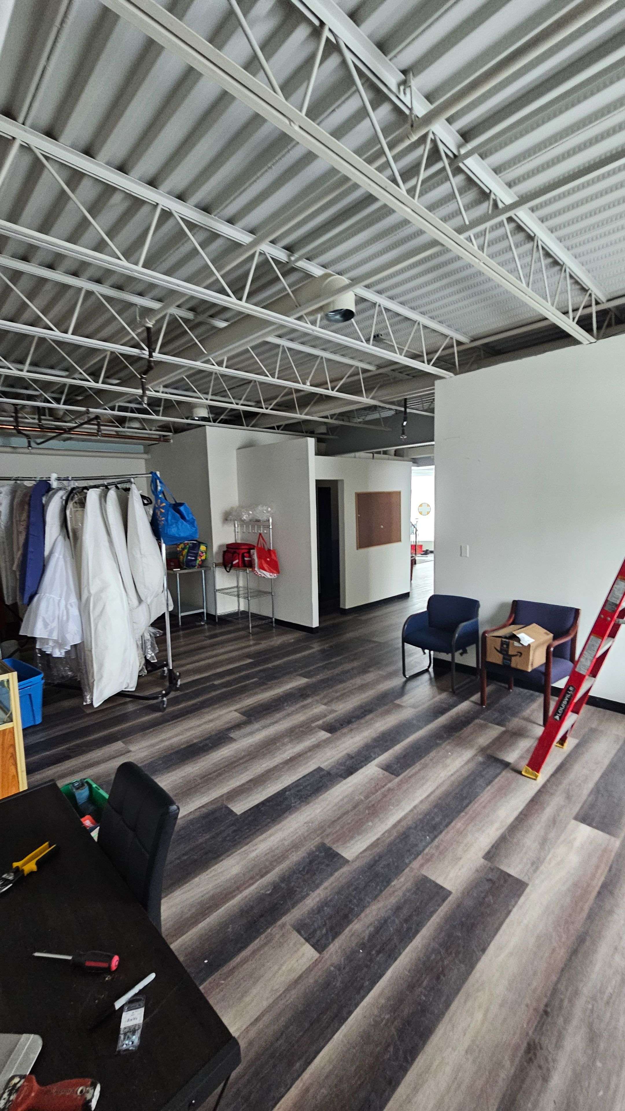 Barrie, ON L4N 9P6,526 Bryne DR #E