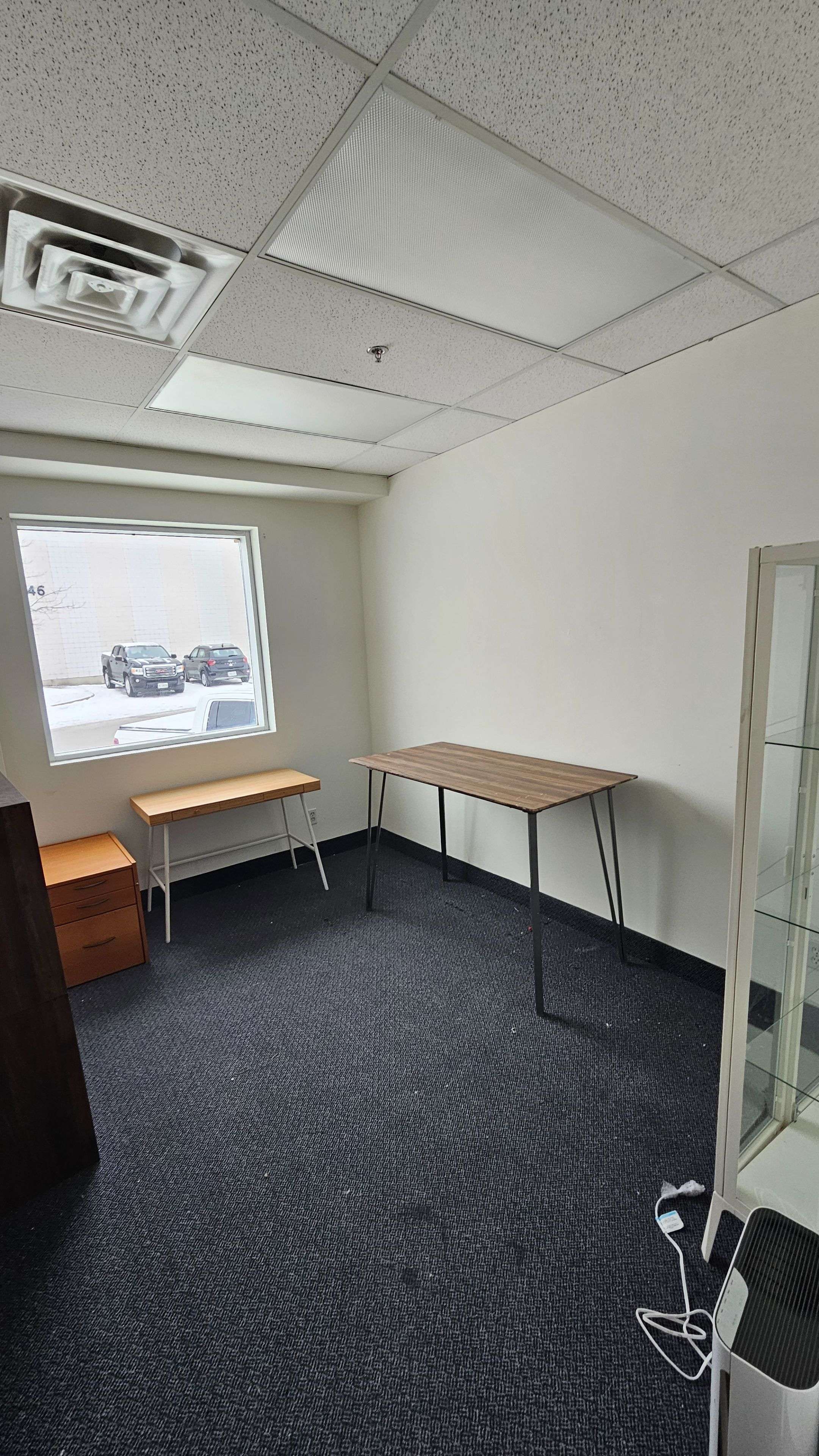 Barrie, ON L4N 9P6,526 Bryne DR #E