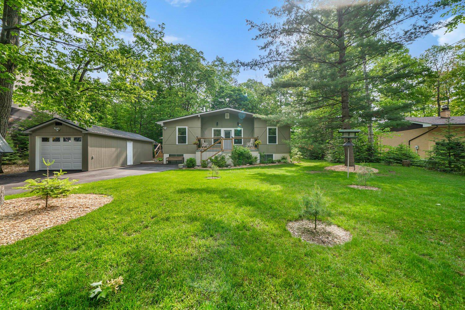 Tiny, ON L9M 0H3,11 Duquette CT