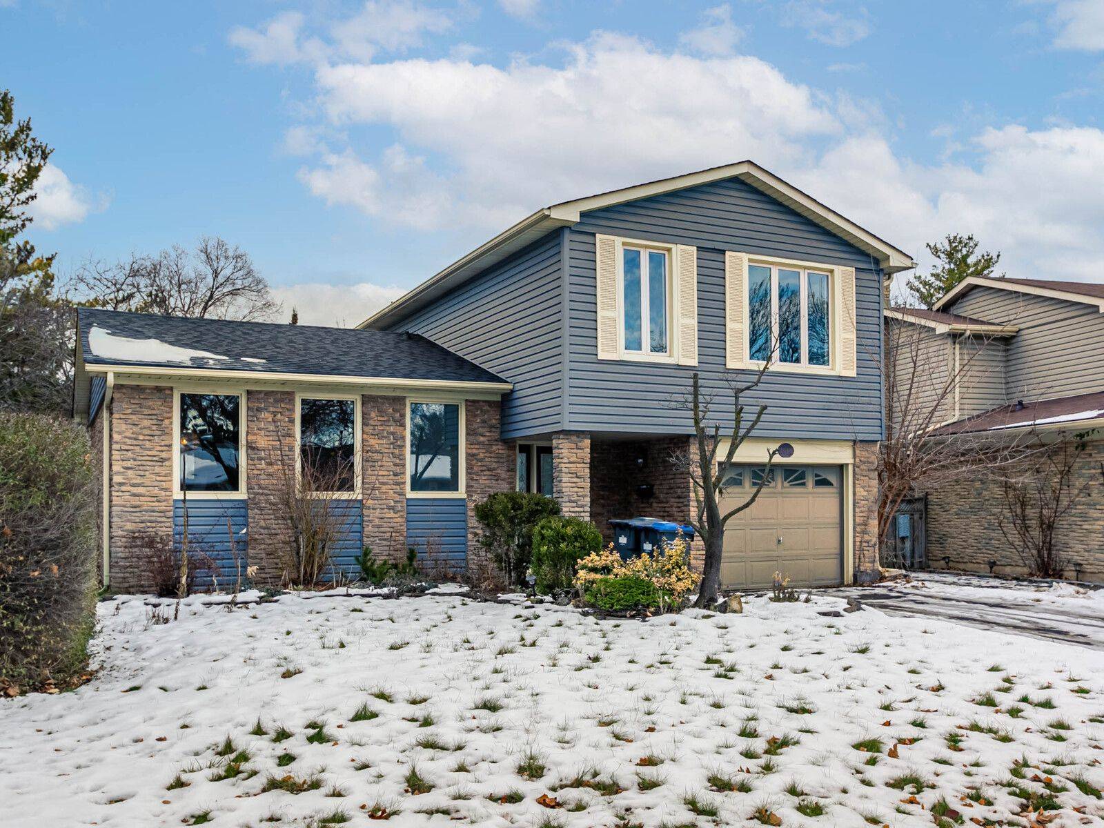 Mississauga, ON L5L 1M8,2619 Spruce Needle DR