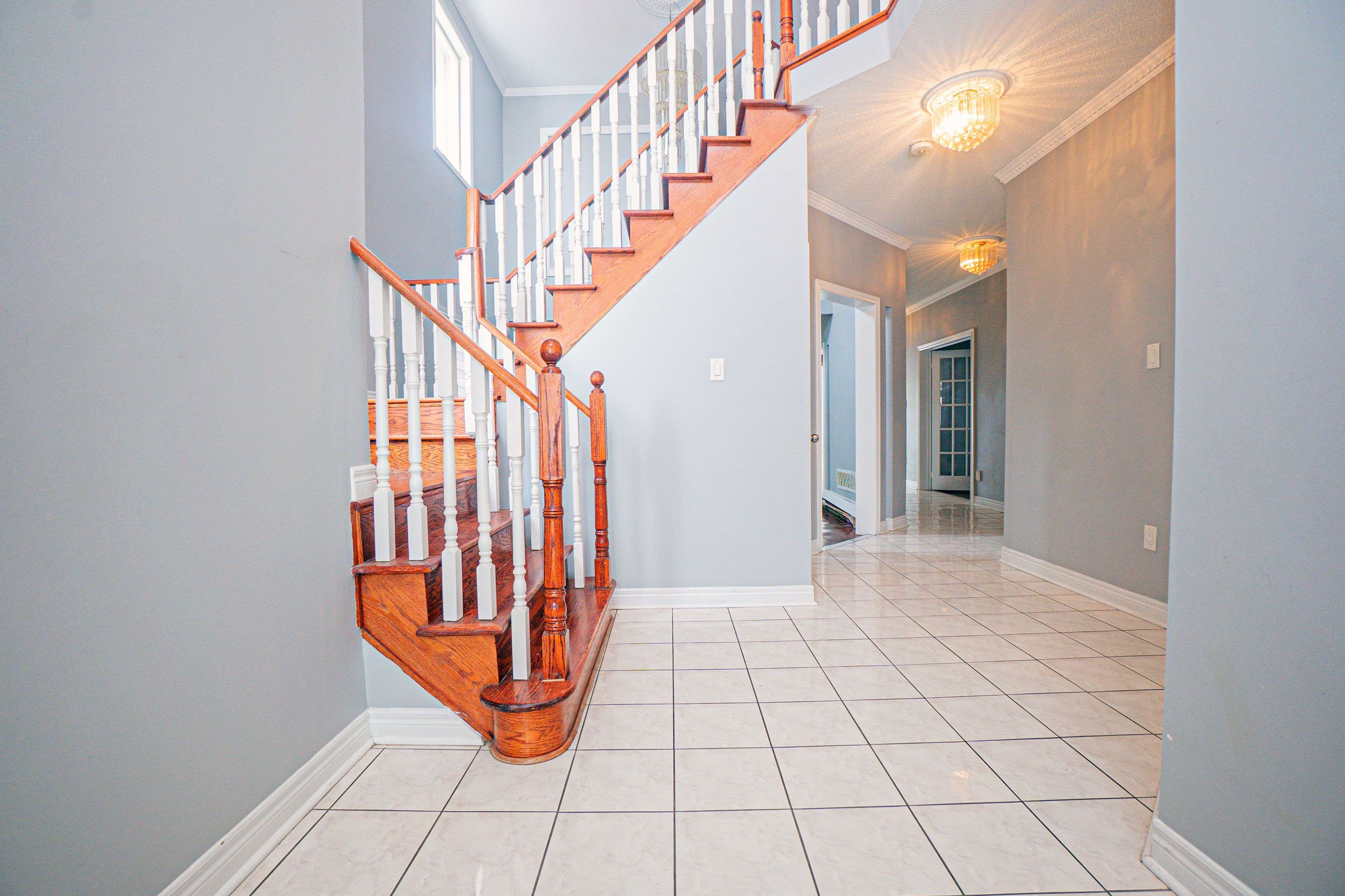 Brampton, ON L6X 4T3,9 Whitewash WAY E