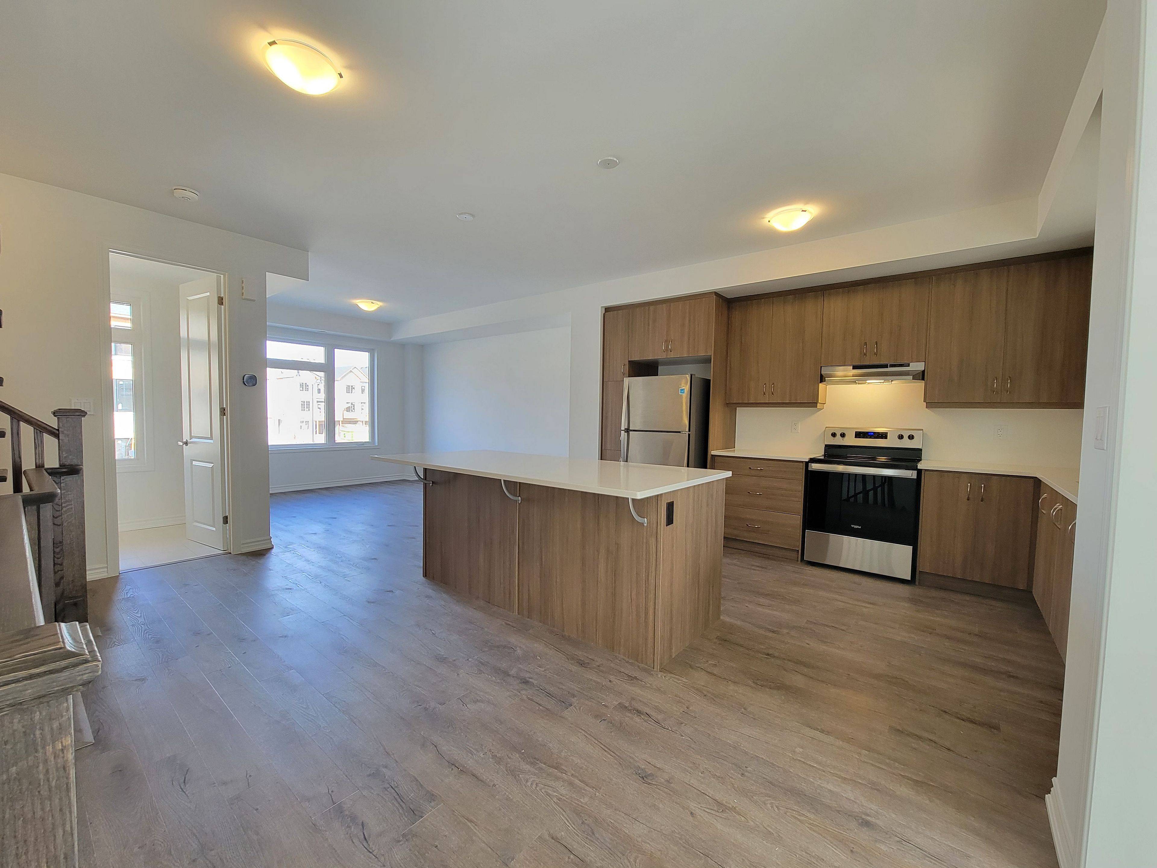 Brampton, ON L7A 0B6,186 Keppel CIR